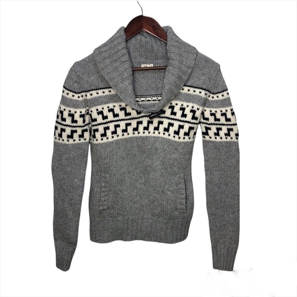 Aritzia TNA Grey Lambswool Pullover Sweater Size Small